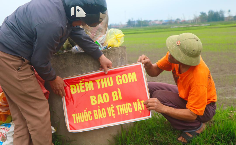 Hà Tĩnh: Kỳ Anh nâng cao ý thức thu gom vỏ bao bì thuốc bảo vệ thực vật!