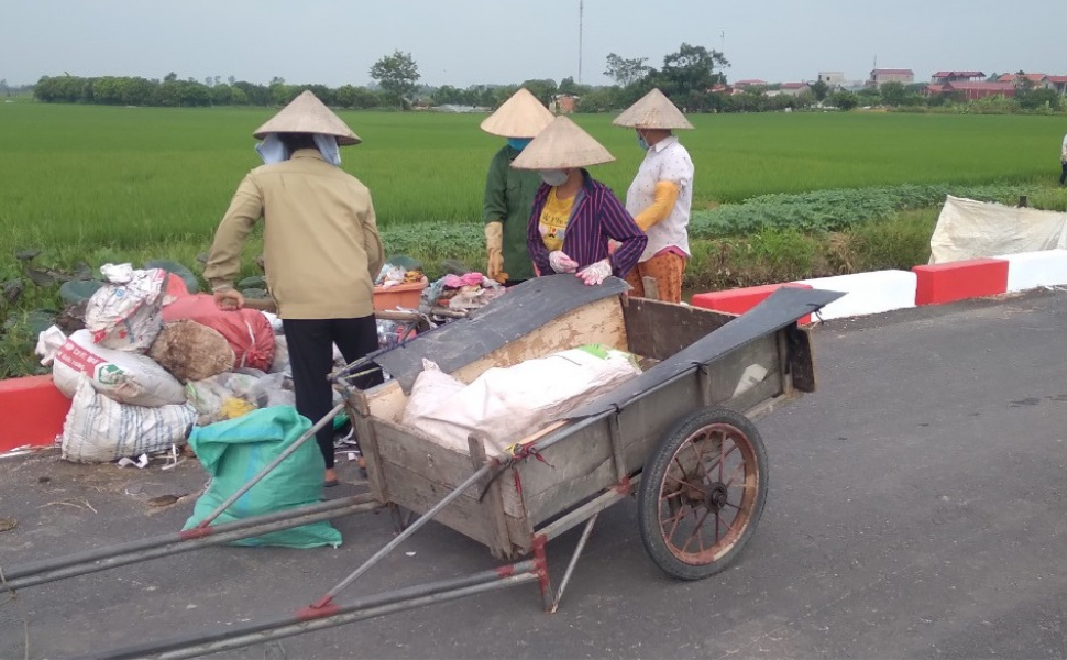 Bắc Ninh: Hội nông dân Thuận Thành ra quân làm sạch đồng ruộng!