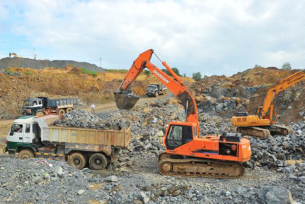 Hòa Bình tạm dừng 16 mỏ khai thác đá làm vật liệu xây dựng
