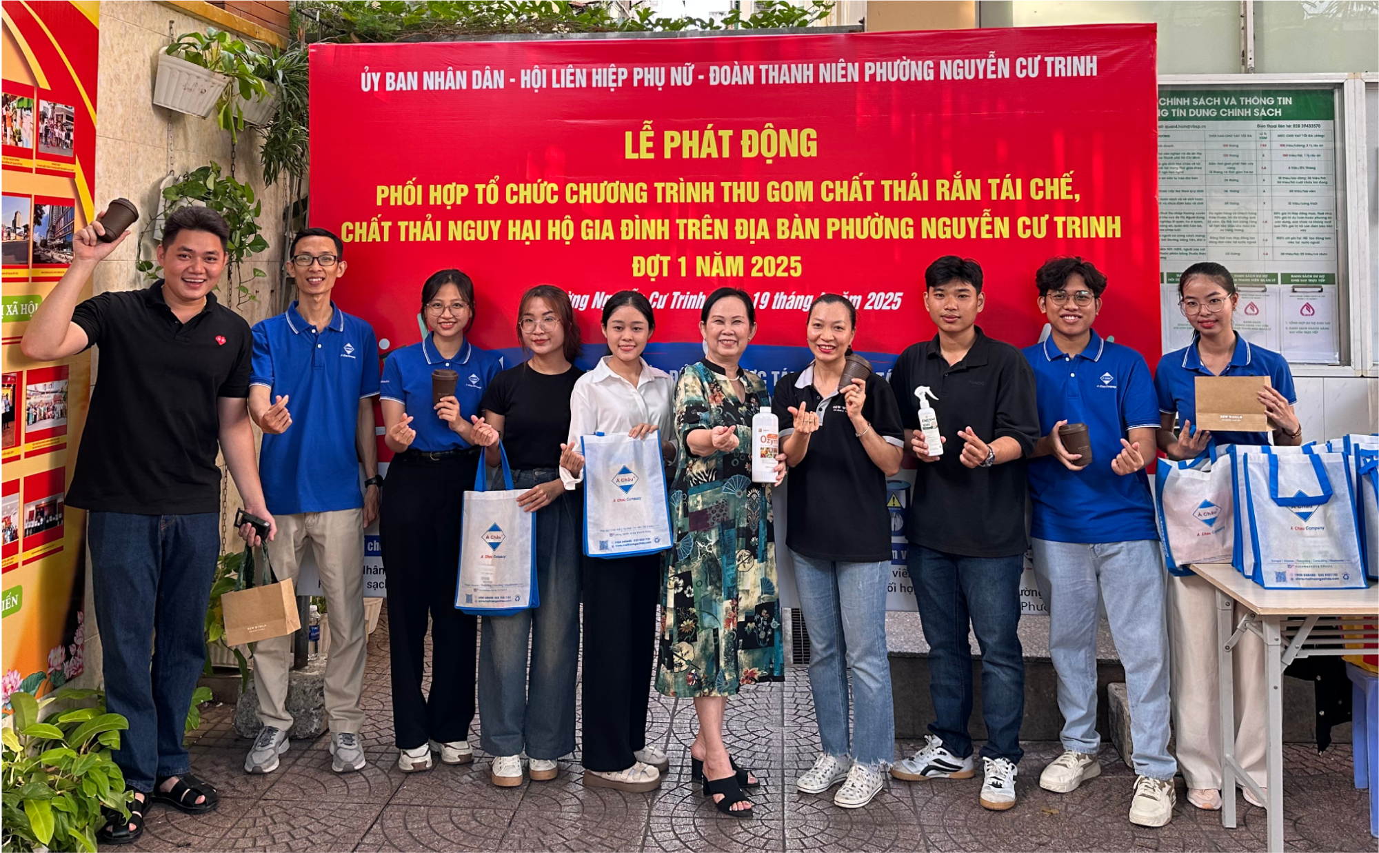 chương trình thu gom rác tái chế và chất thải nguy hại hộ gia đình