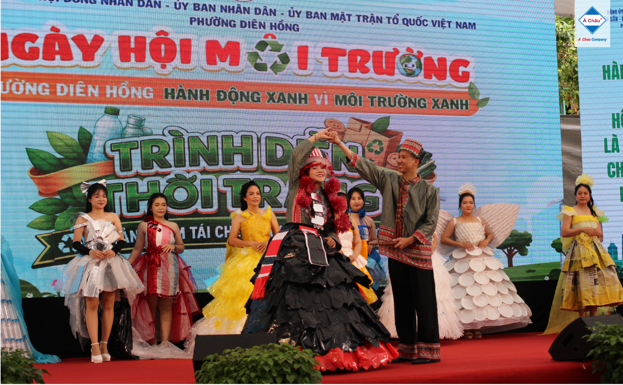 Phường Diên hồng ngày hội môi trường thời trang tái chế