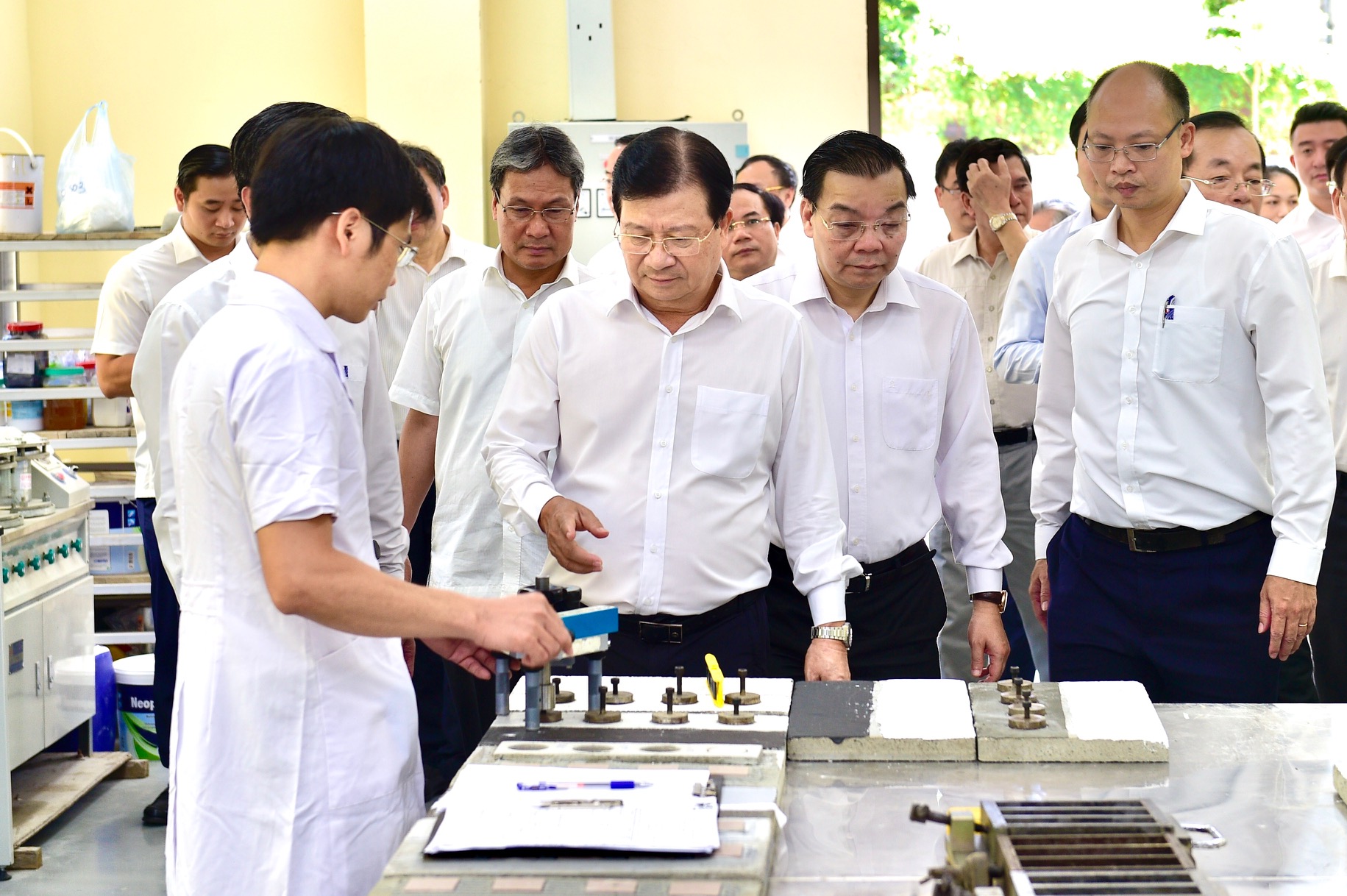 Chiến lược phát triển vật liệu xây dựng Việt Nam thời kỳ 2021-2030: ứng dụng công nghệ hiện đại; tiết kiệm tài nguyên, tận thu phế thải tái chế thành VLXD
