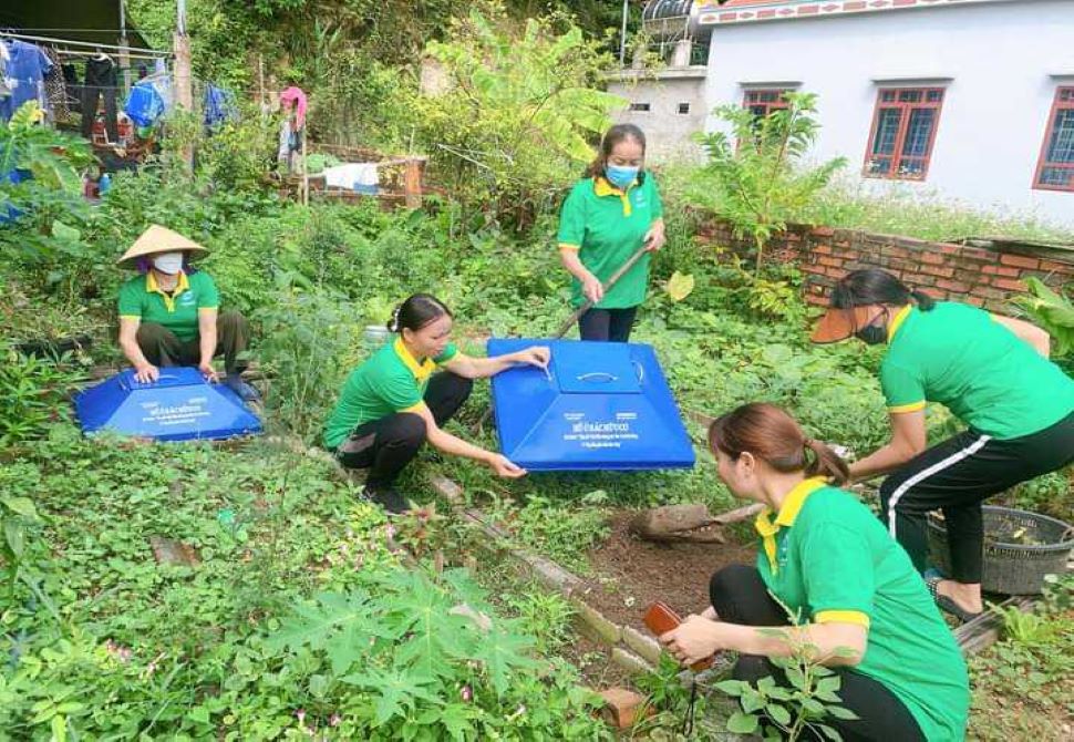 Nhân rộng mô hình “Hố ủ rác hữu cơ” cho hội viên phụ nữ trên địa bàn huyện đảo Vân Đồn!
