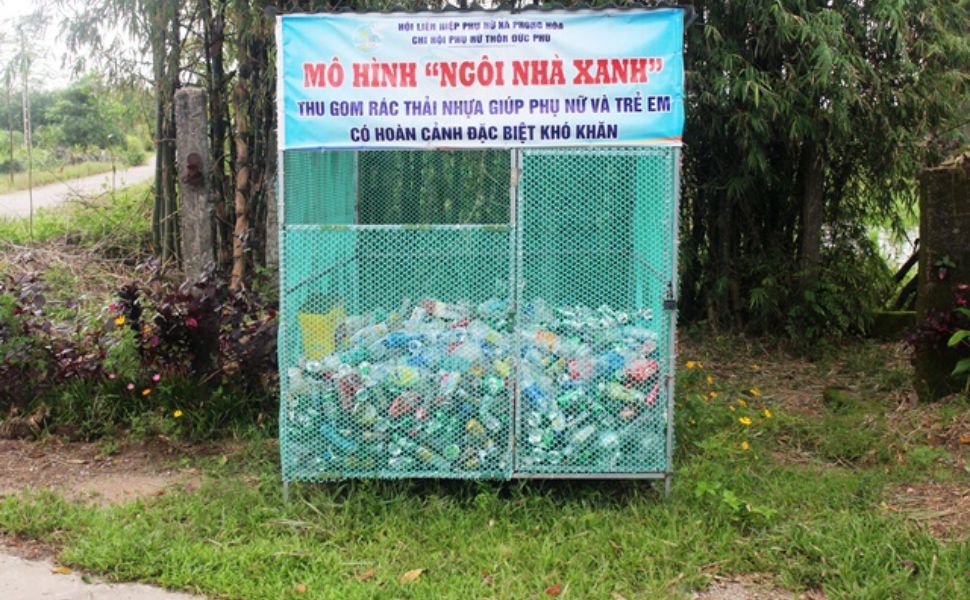 Thu gom rác thải nhựa
