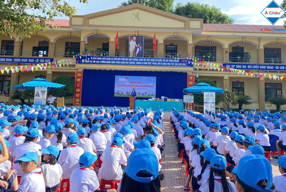 Gieo Mầm Ý Thức: Ngày hội "Hướng dẫn phân loại và thu gom rác tái chế" tại Trường Tiểu học Kim Đồng (huyện Vĩnh Linh, tỉnh Quảng Trị)