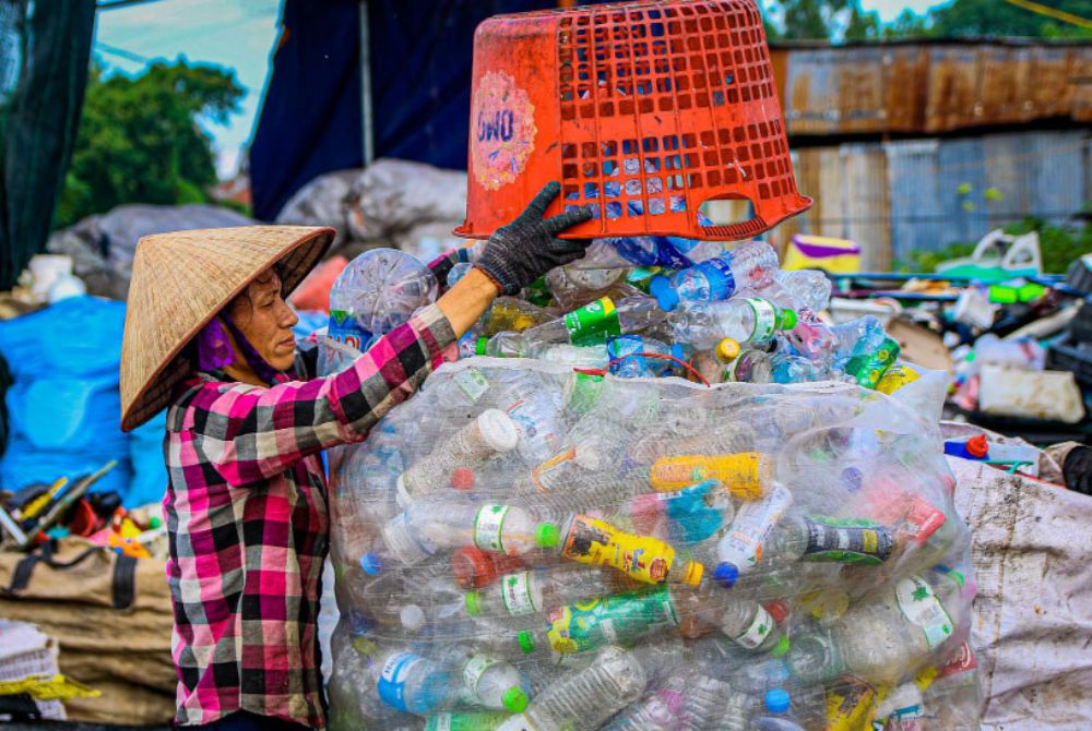 Tận dụng phế thải sản xuất bê tông nhựa