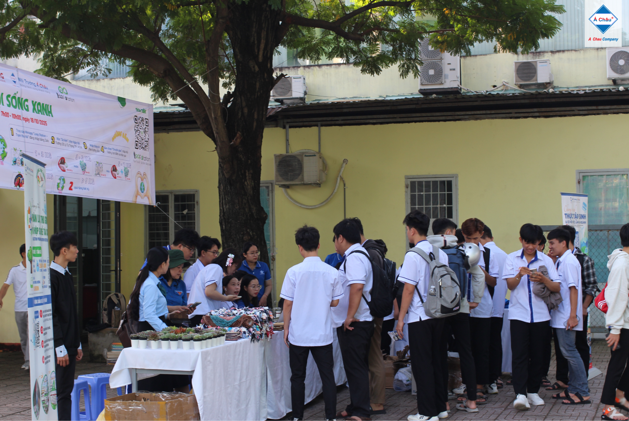ngày hội sống xanh đổi rác lấy quà Loop Station