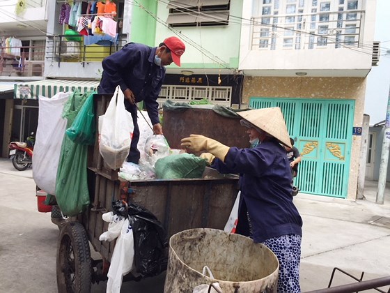  TPHCM: Bất cập phân loại rác tại nguồn